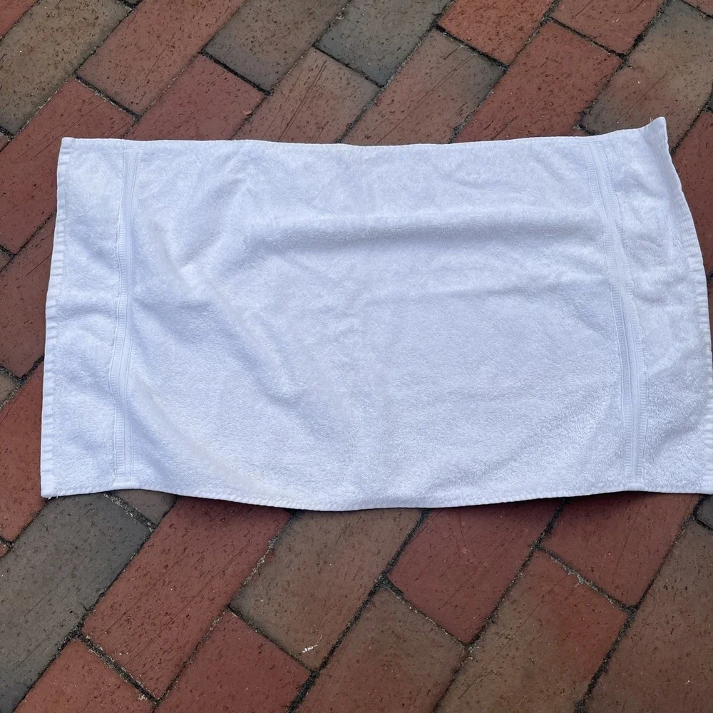 Ralph Lauren White Towels Set 8 Piece Bath + Hand Towel Wash Cloth, Used